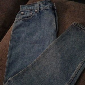 100%  cotton  relaxed fit.  LEVI STRAUSS